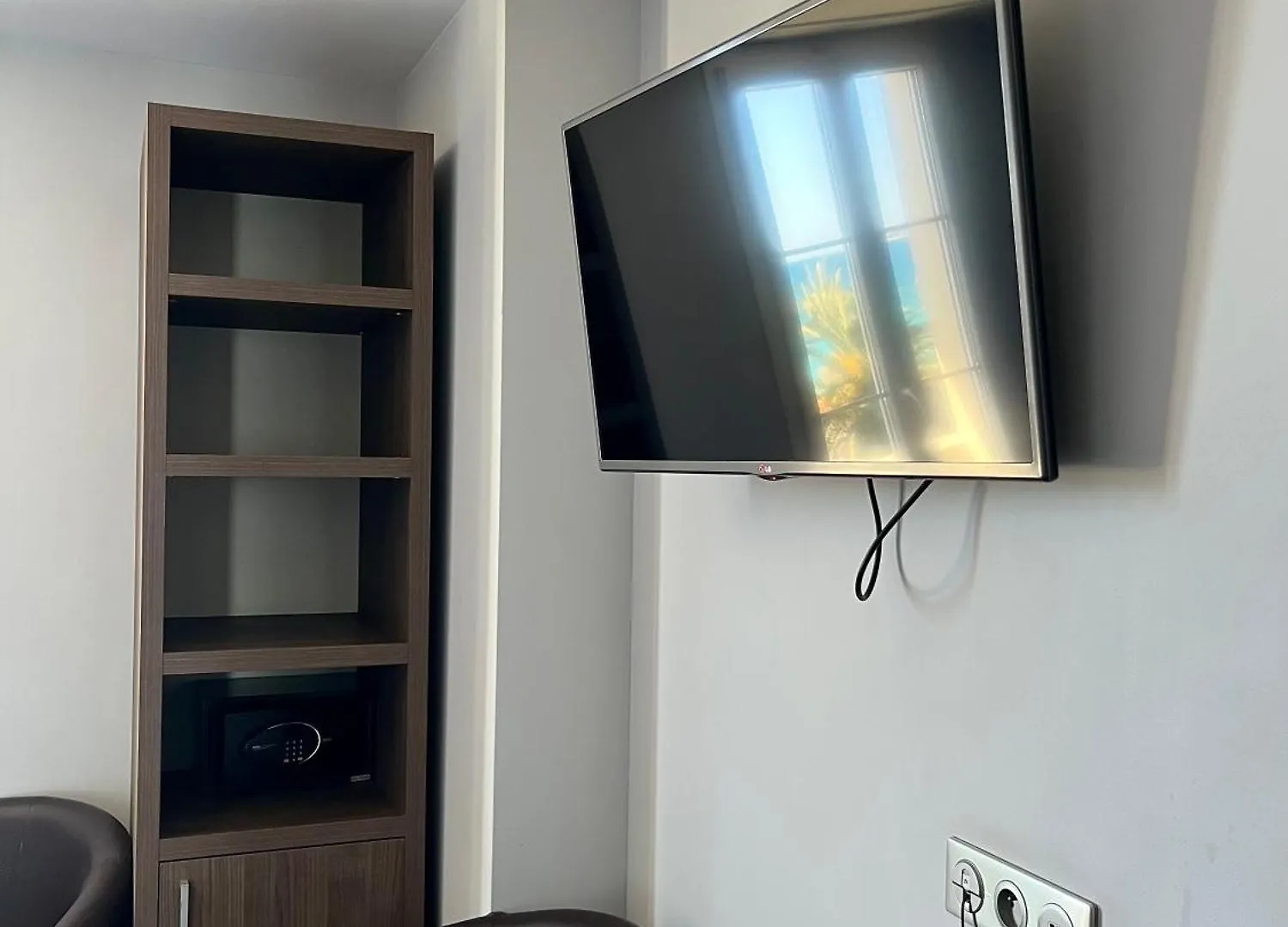 Hotel Flots D'Azur Promenade Des Anglais Nice 3*,