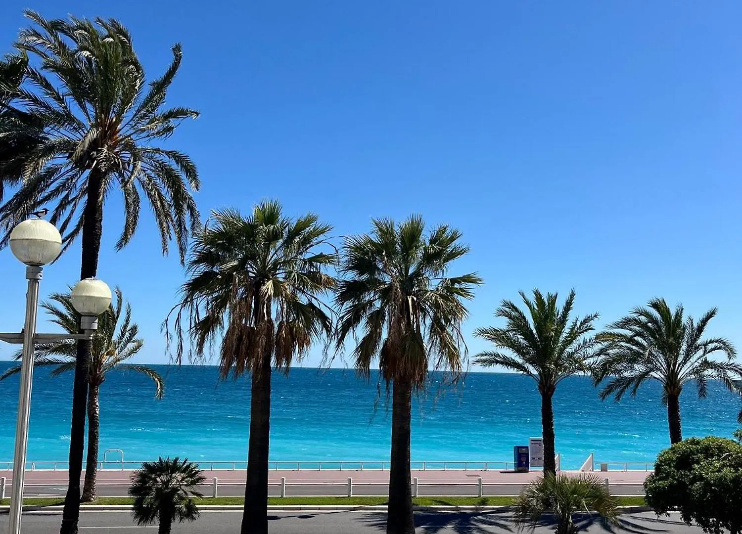 Hotel Flots D'Azur Promenade Des Anglais Nice