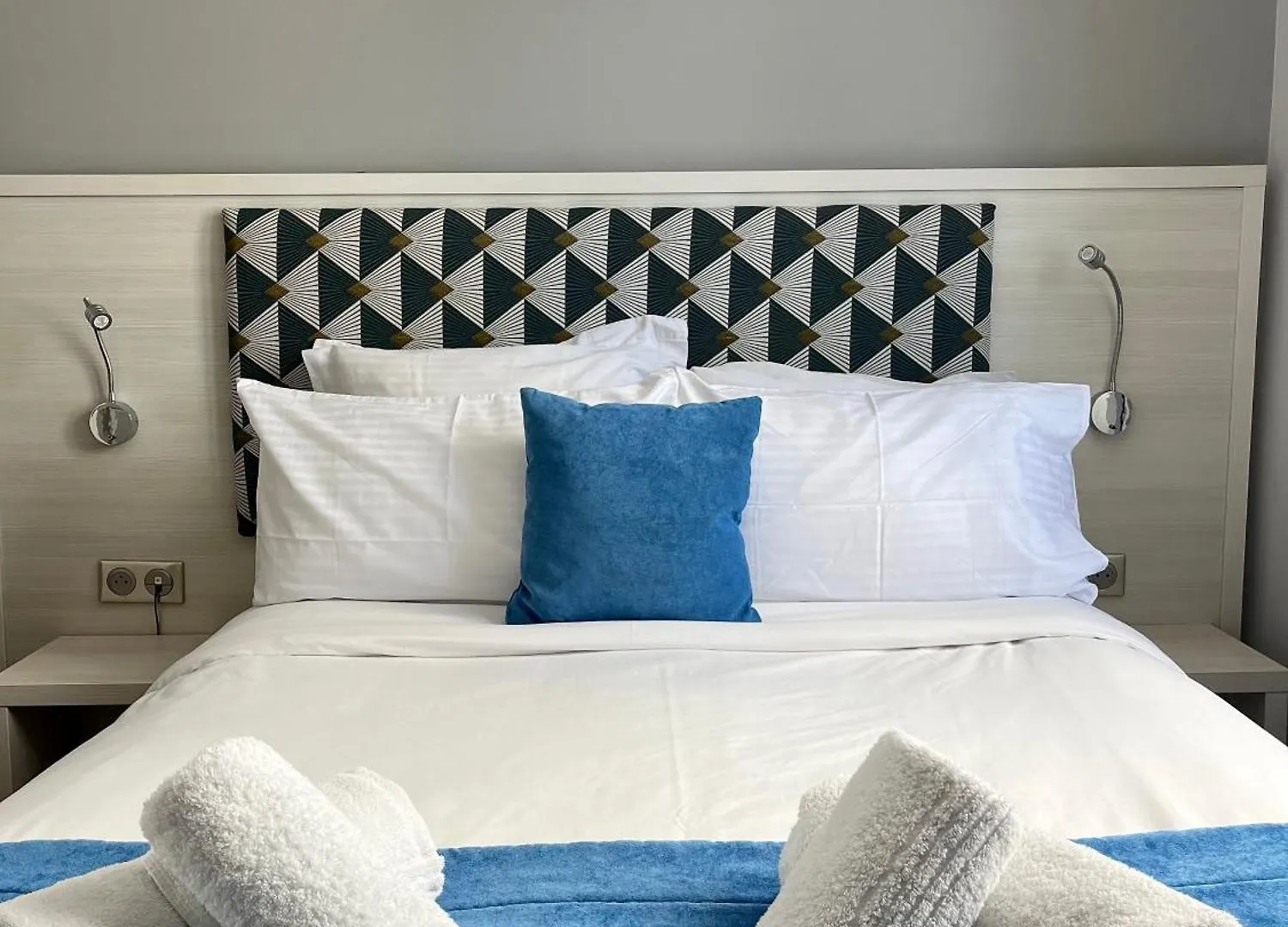 Hotel Flots D'Azur Promenade Des Anglais Nice