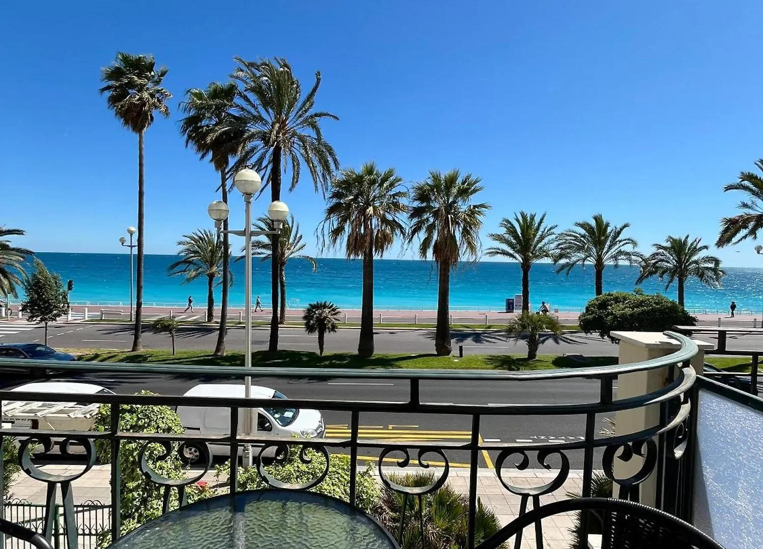 Hotel Flots D'Azur Promenade Des Anglais Nice