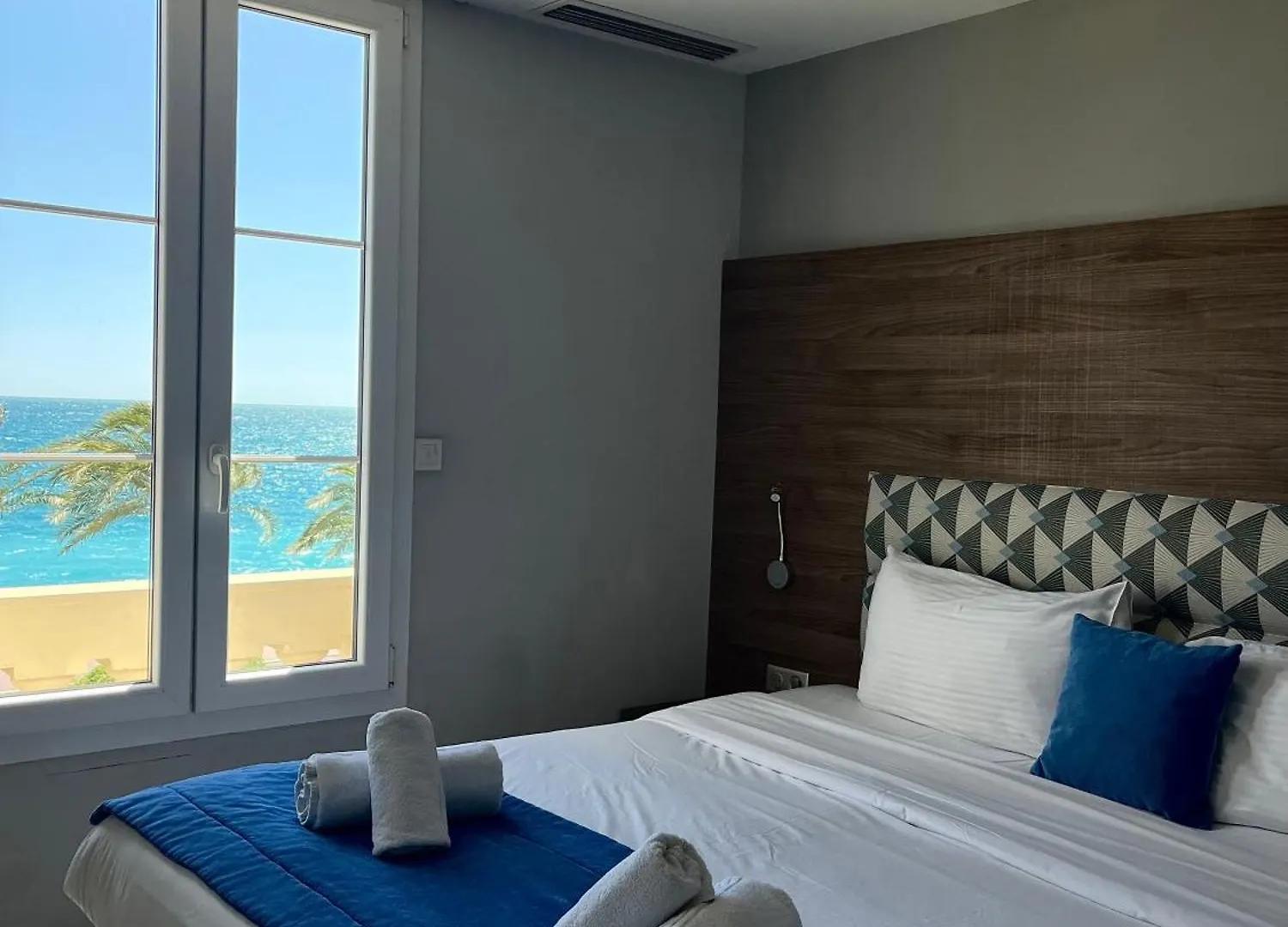 Hotel Flots D'Azur Promenade Des Anglais Nice
