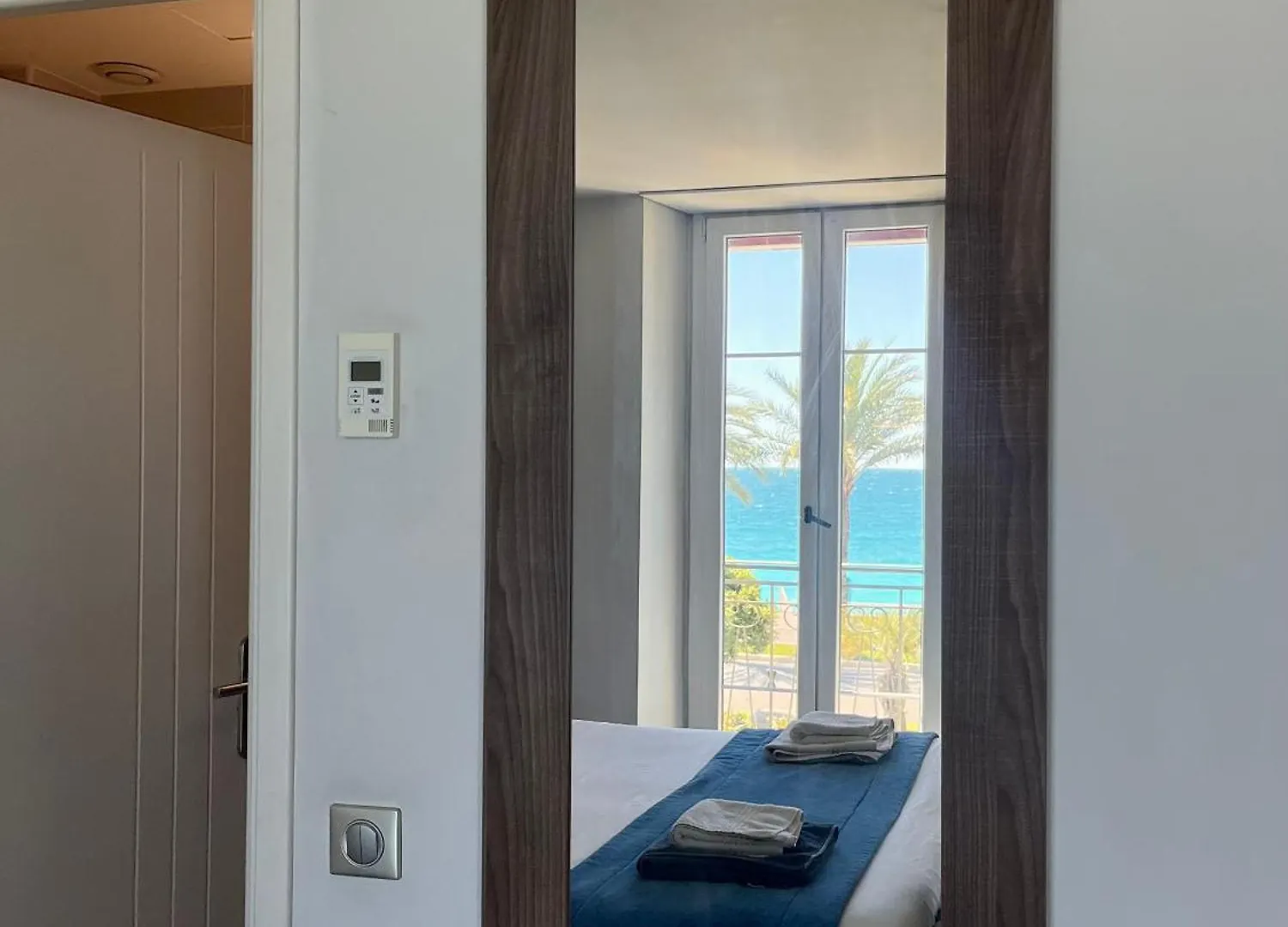 Hotel Flots D'Azur Promenade Des Anglais Nice 3*,  Fransa