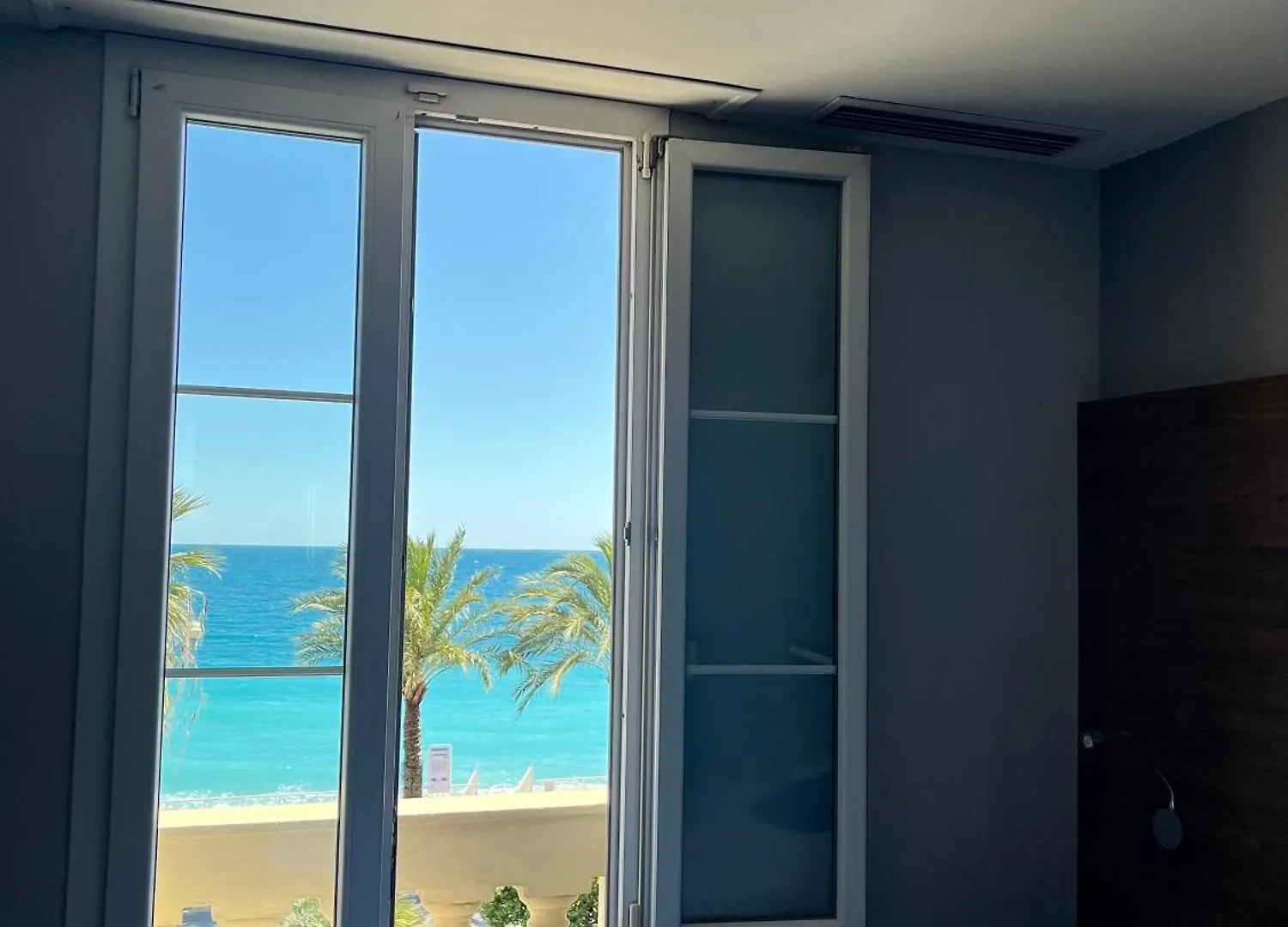 Hotel Flots D'Azur Promenade Des Anglais Nice