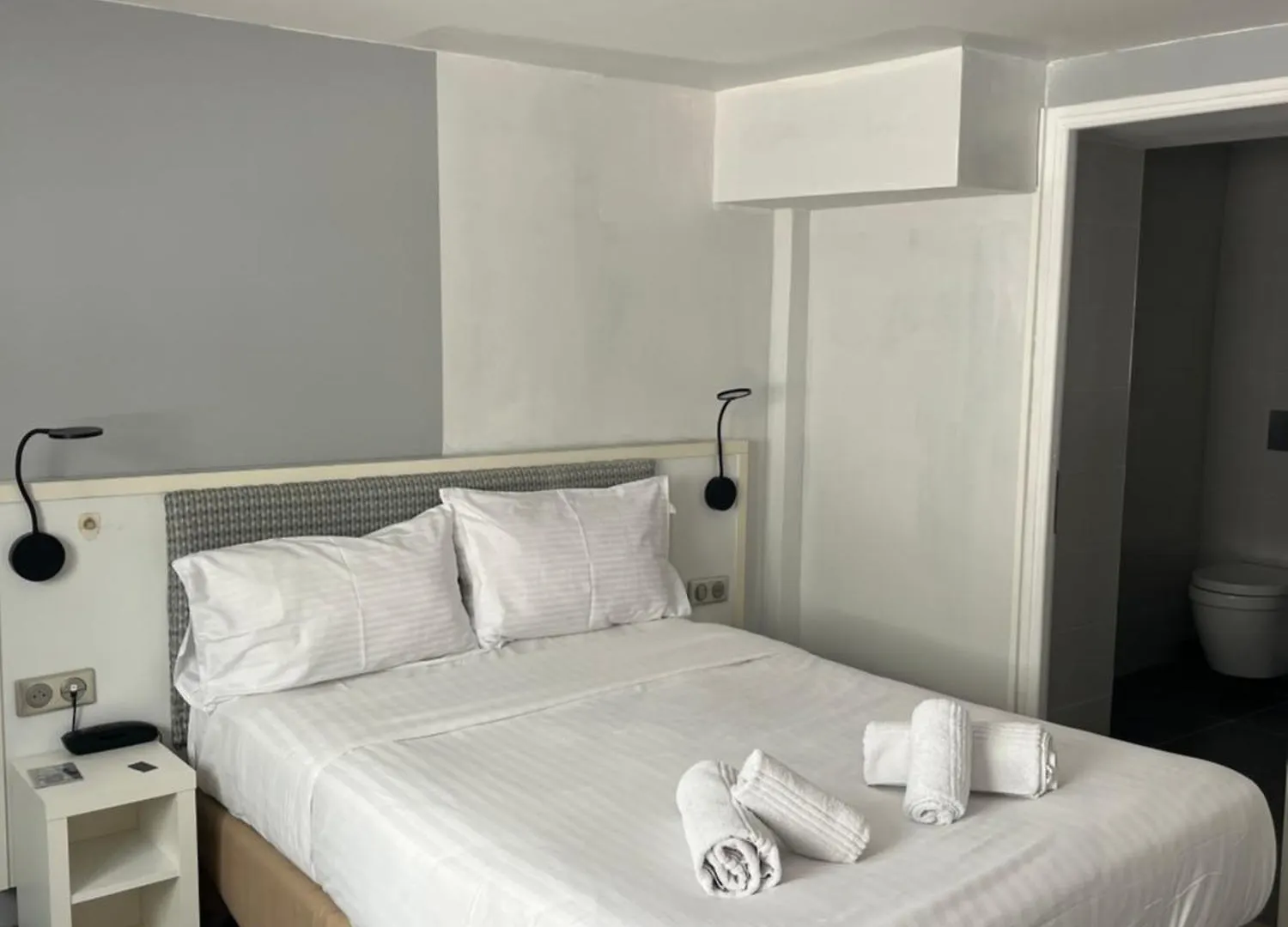 ***  Hotel Flots D'Azur Promenade Des Anglais Nice Frankrike