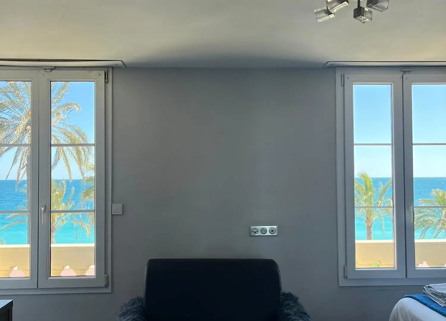 Hotel Flots D'Azur Promenade Des Anglais Nice