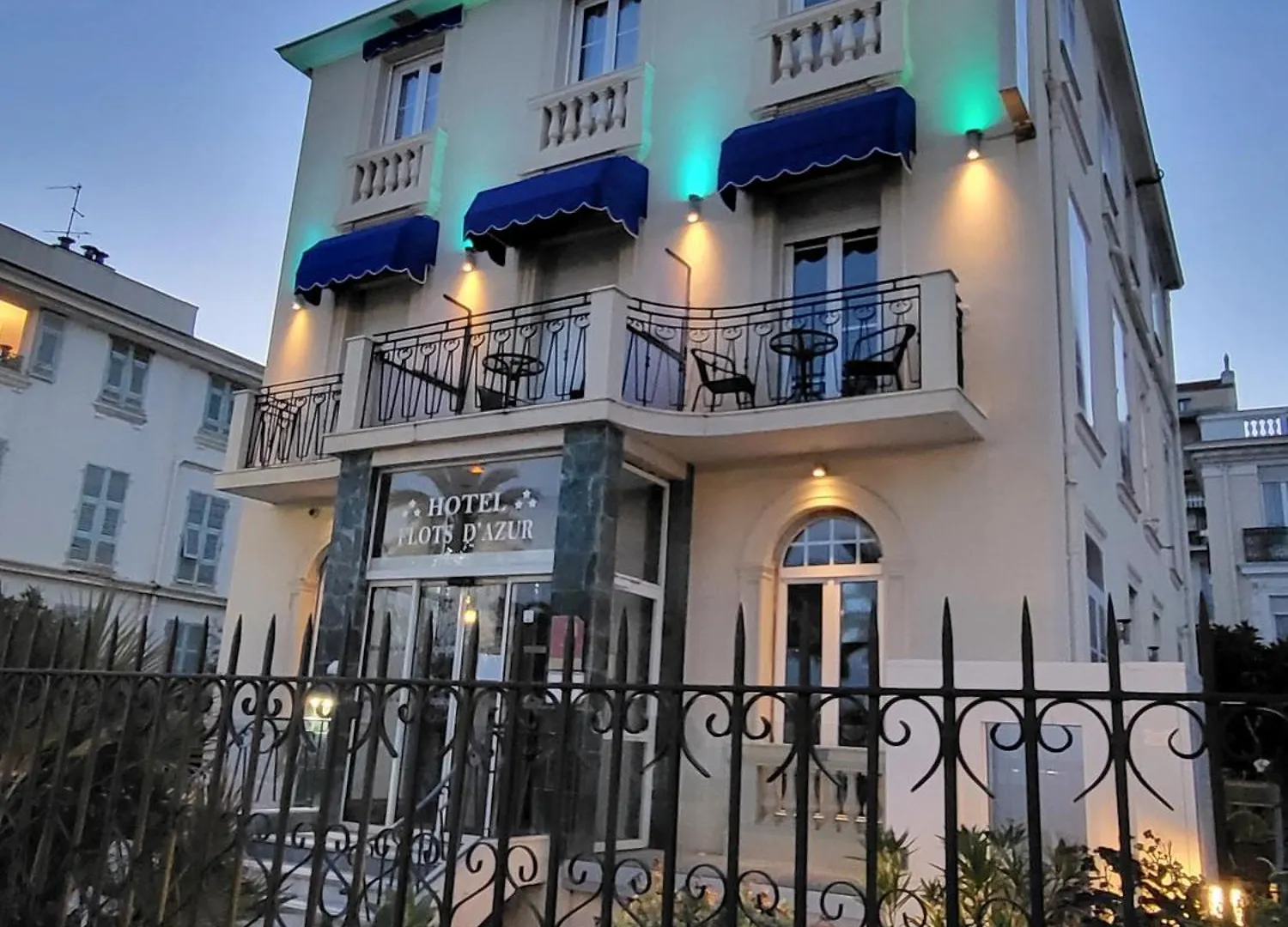 Hotel Flots D'Azur Promenade Des Anglais Nice