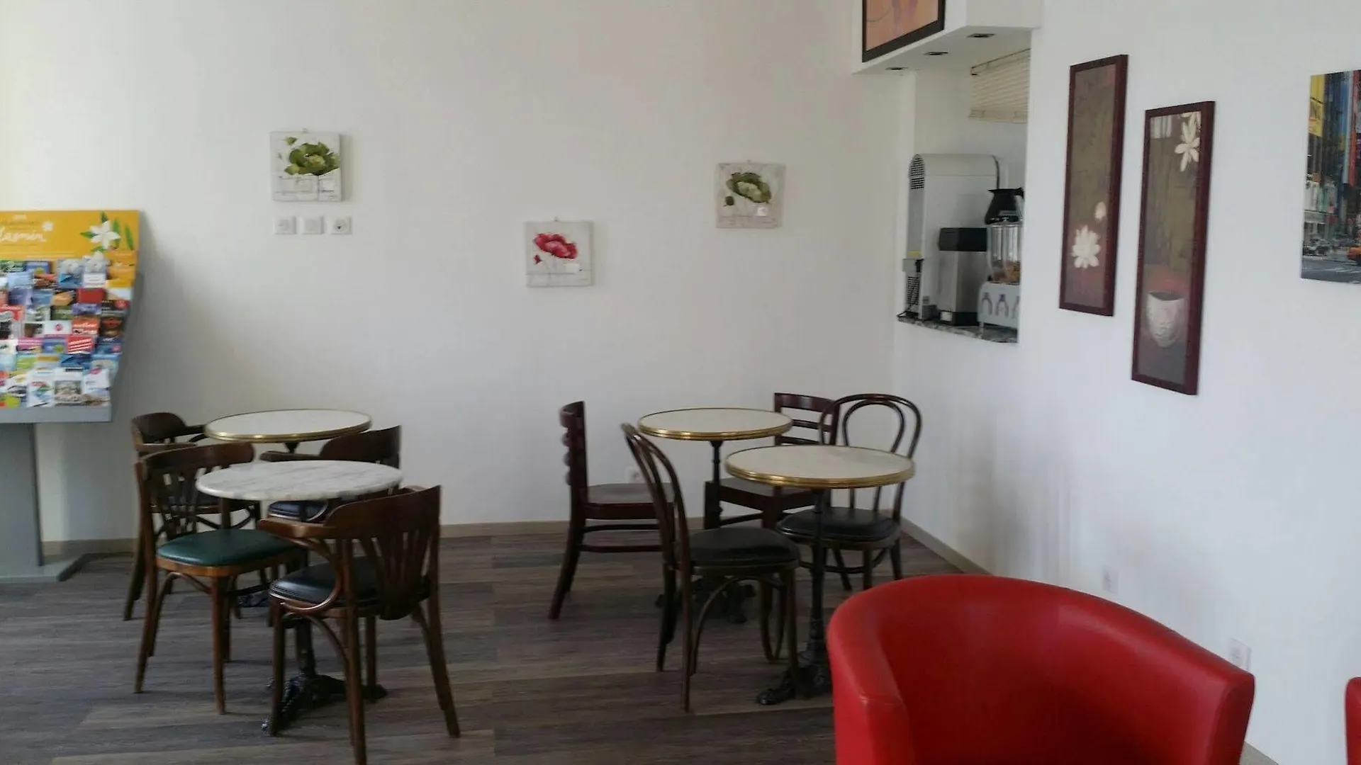 Hotel Flots D'Azur Promenade Des Anglais Nice 3*,