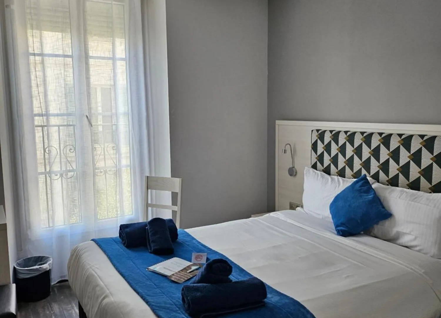 Hotel Flots D'Azur Promenade Des Anglais Nizza